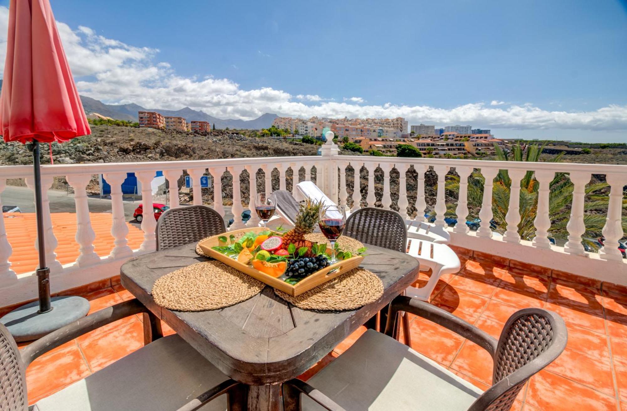 Relax Front Sea Apartment Каляо Салвахе Екстериор снимка