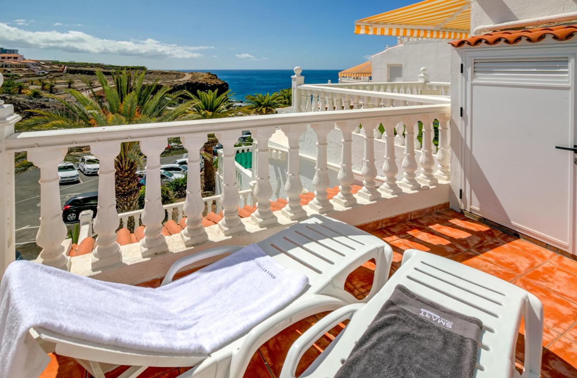 Relax Front Sea Apartment Каляо Салвахе Екстериор снимка